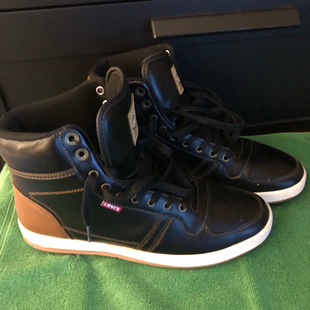 Levi’s Hi-Top Sneaker Shoe